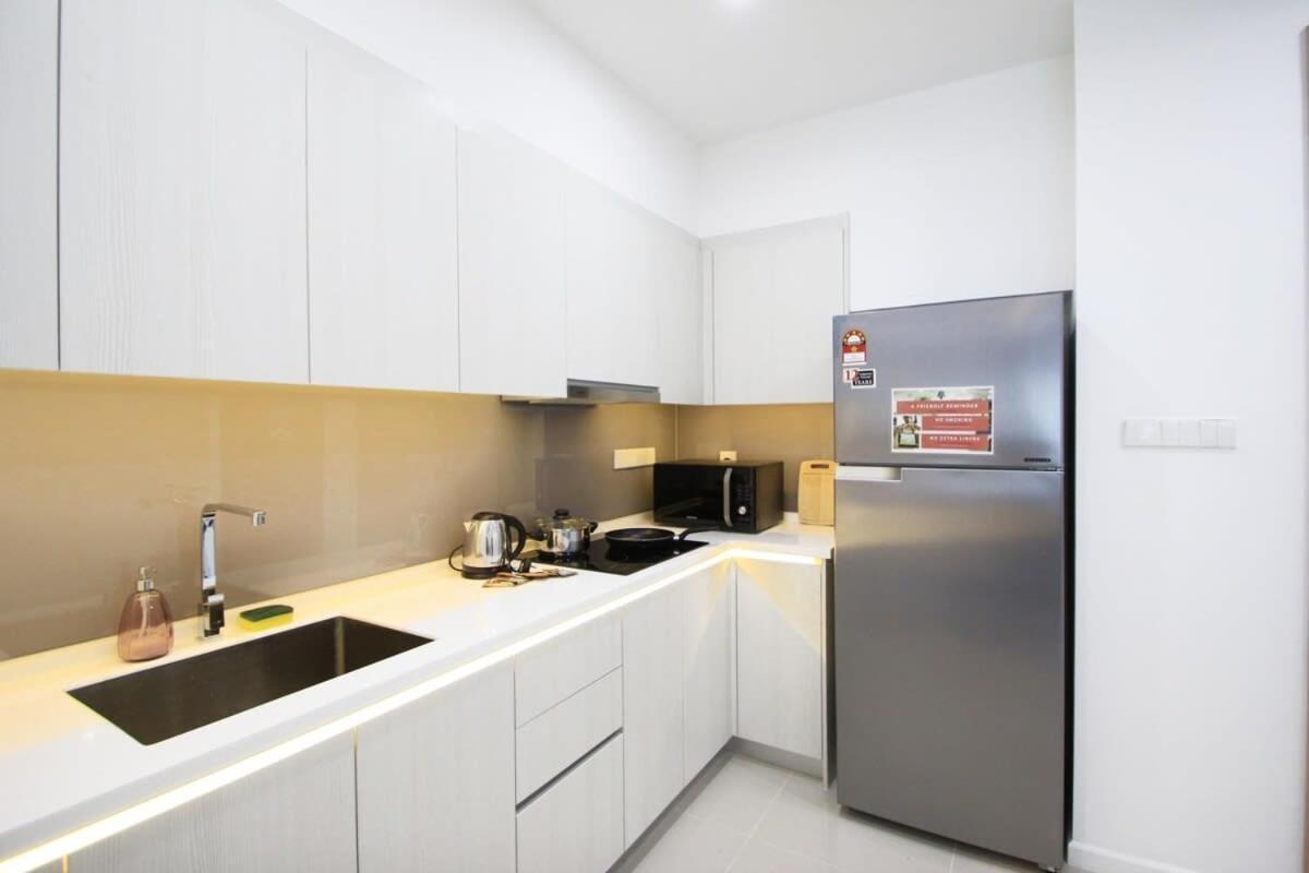 A Stylish High-Floor 2Br Suasana Suites Views Johor Bahru Eksteriør bilde
