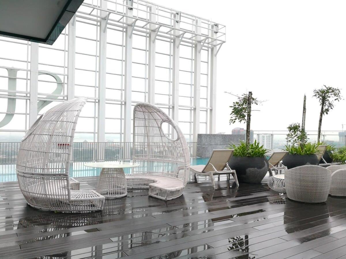 A Stylish High-Floor 2Br Suasana Suites Views Johor Bahru Eksteriør bilde